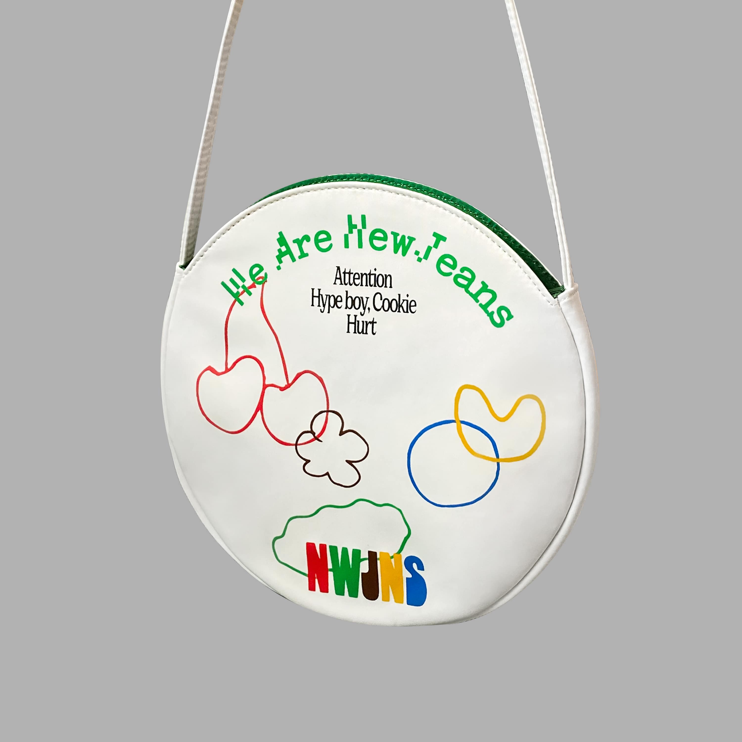 送料無料 店舗 NewJeans (뉴진스) - New Jeans 1st Mini Album Bag (Limited パンツ